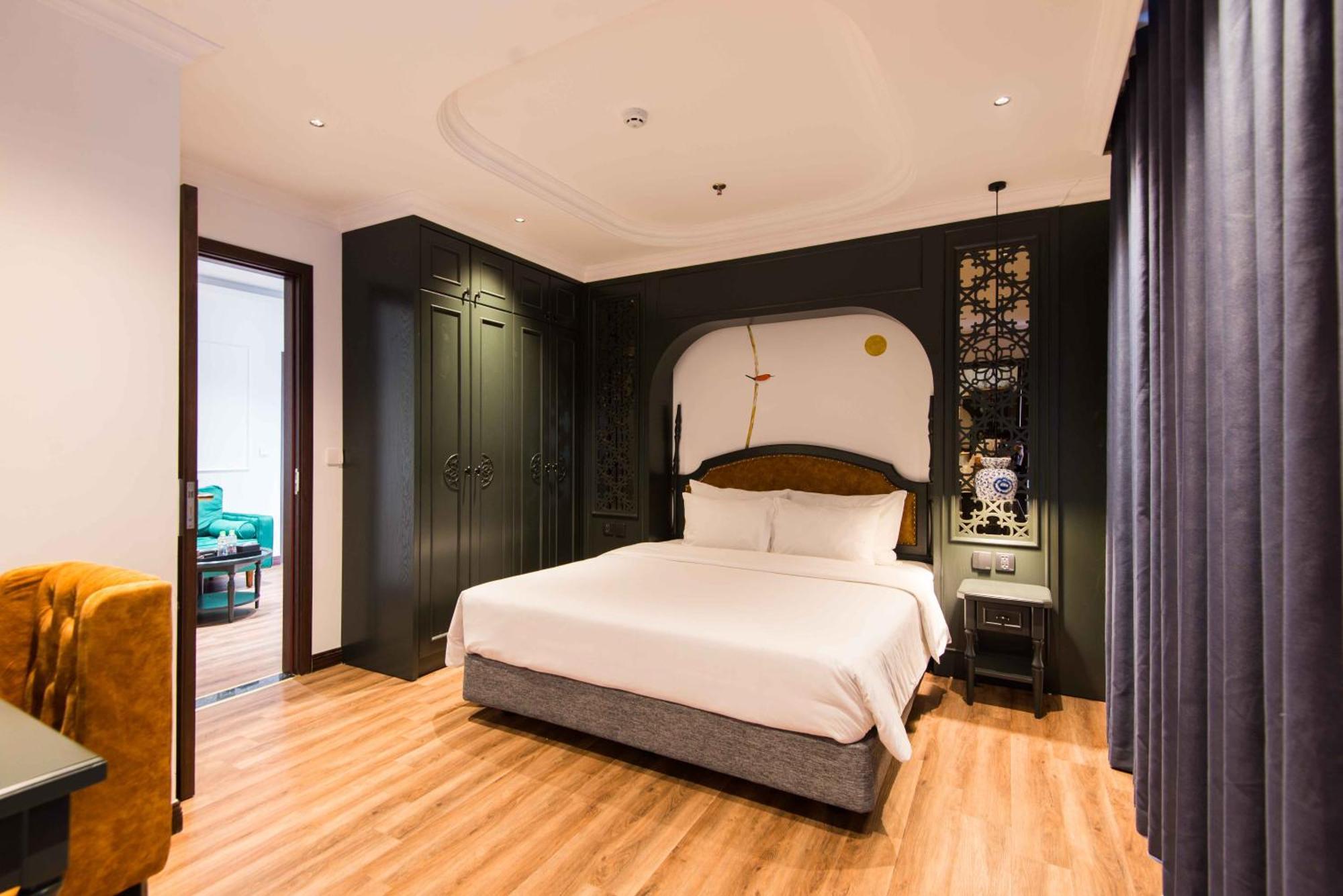 Paradise Suites Truc Bach Lake Hanoi Esterno foto